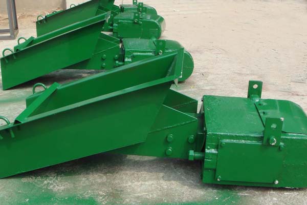 關注電磁振動給料機在使用中需要注意的事項